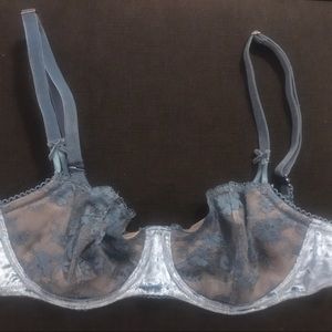 VS Unlined Dream Angels Bra (34D)